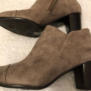 Women’s ankle boots